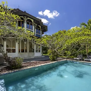 Hotel Cove Urbanest, Seminyak (Bali)